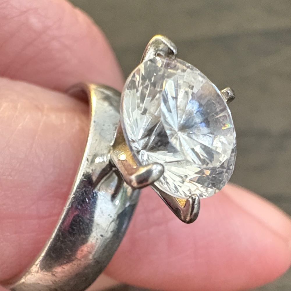 Elegant Sterling Silver With Big Zirconia Women's Ring - Picture 2 of 5